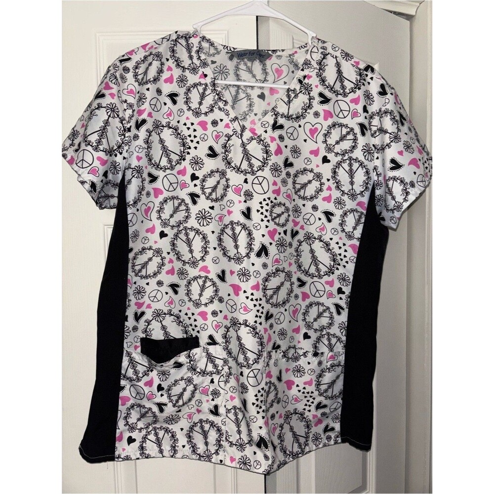 Wear For Care Peace Sign Hearts Floral Scrub Top Women’s Medium Black Pink